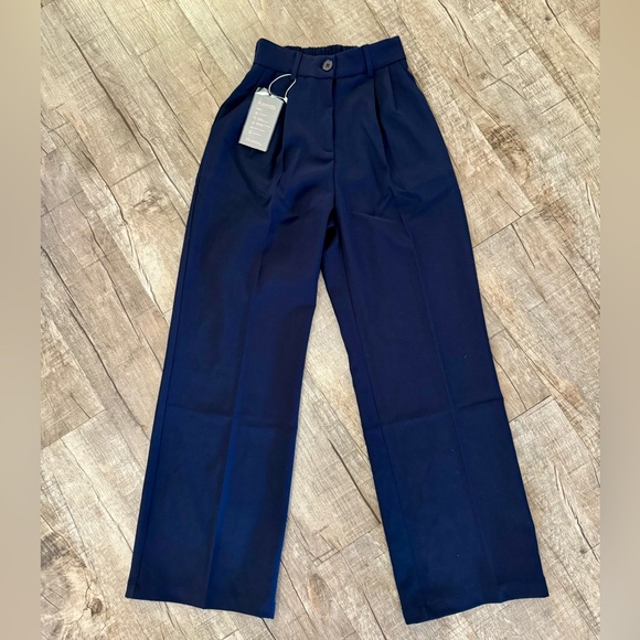 Women’s Navy Wide-Leg Pleated Dress Pants | High Waist Trousers | Size XS | NWT - Picture 2 of 10